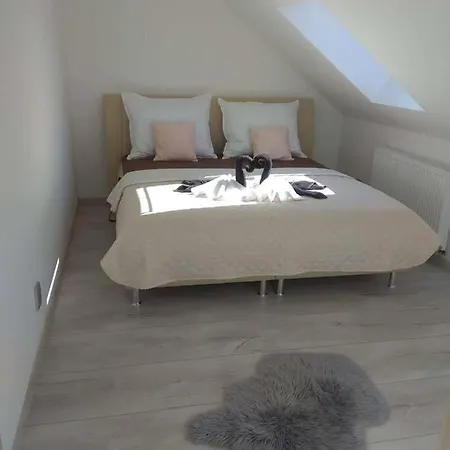 Vip Heinz Apartmanhotel